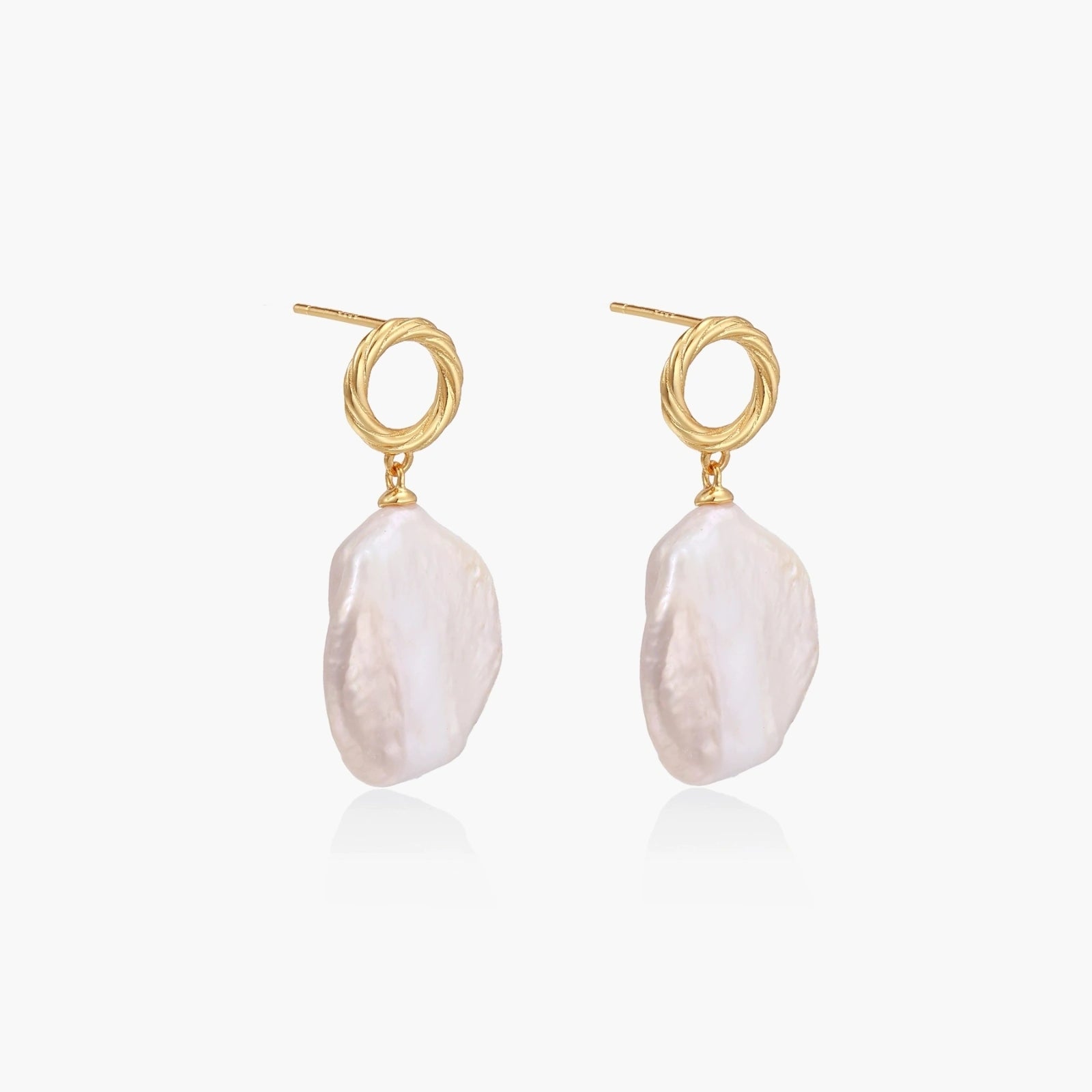 Pearl Glow Drop Earrings